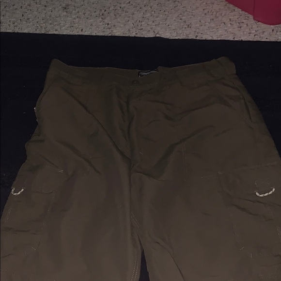 WRANGLER KHAKI SHORTS XL - Picture 1 of 2